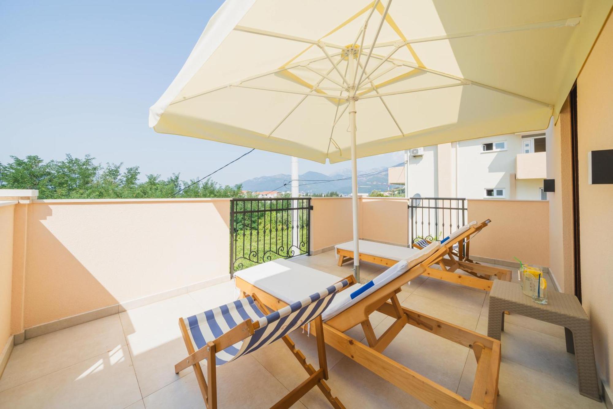Bradasevic Tivat**** Тиват
