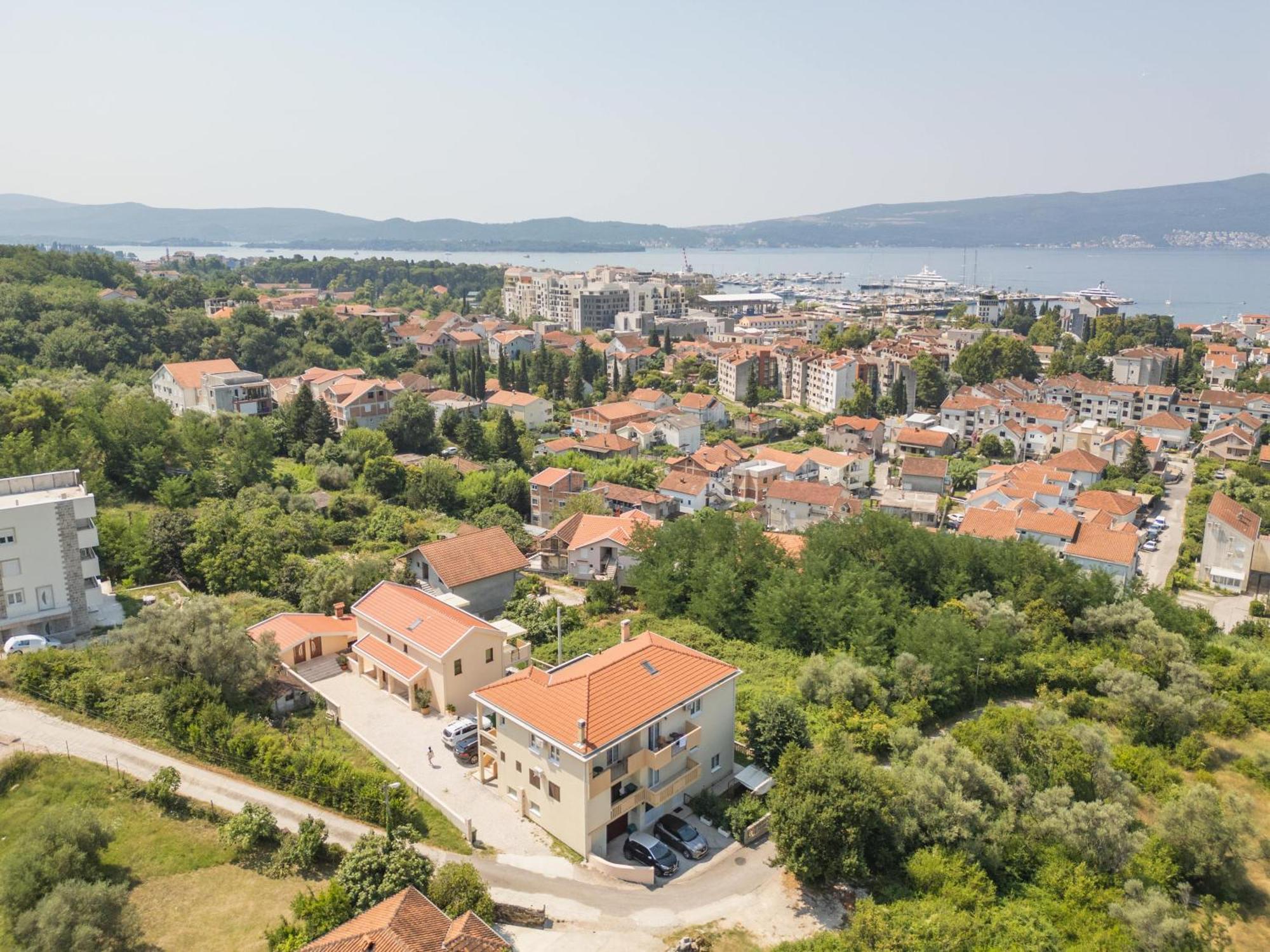 Bradasevic Tivat**** Тиват